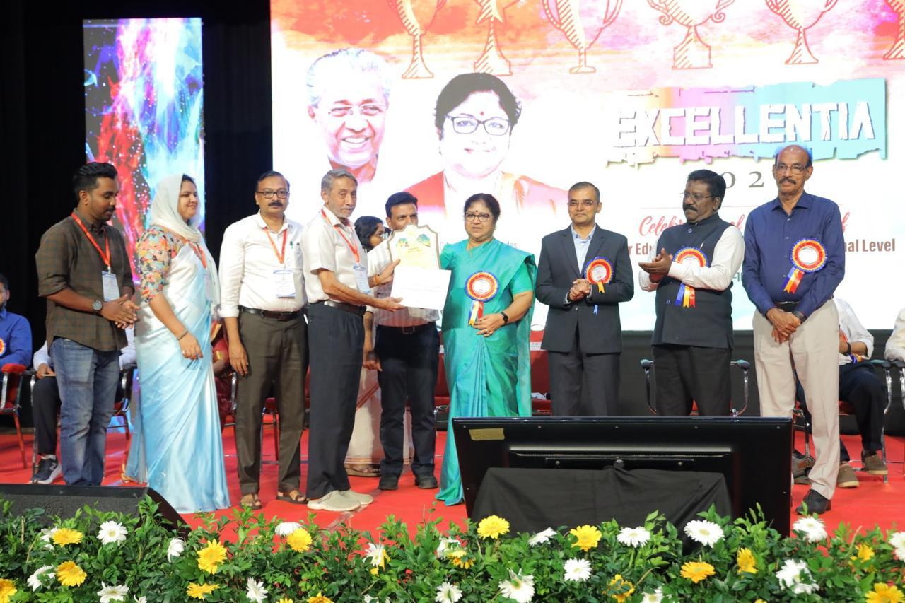 College Bags Minister’s Excellence Award 2025